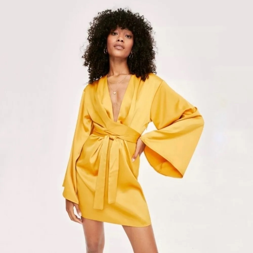 Nasty gal satin tie front kimono mini dress